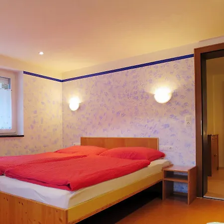Ferienwohnung Pettneu 130w